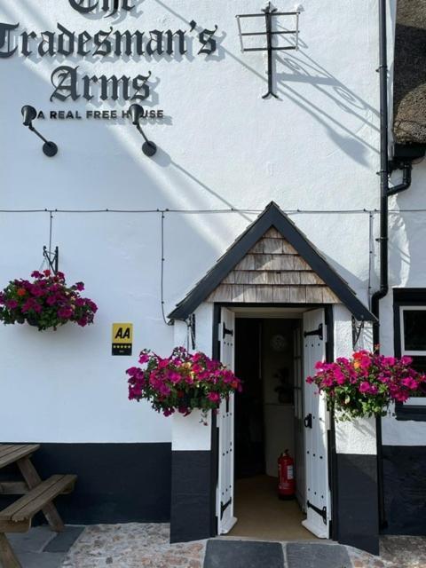 The Tradesmans Arms Bed and Breakfast Kingsbridge  Eksteriør billede